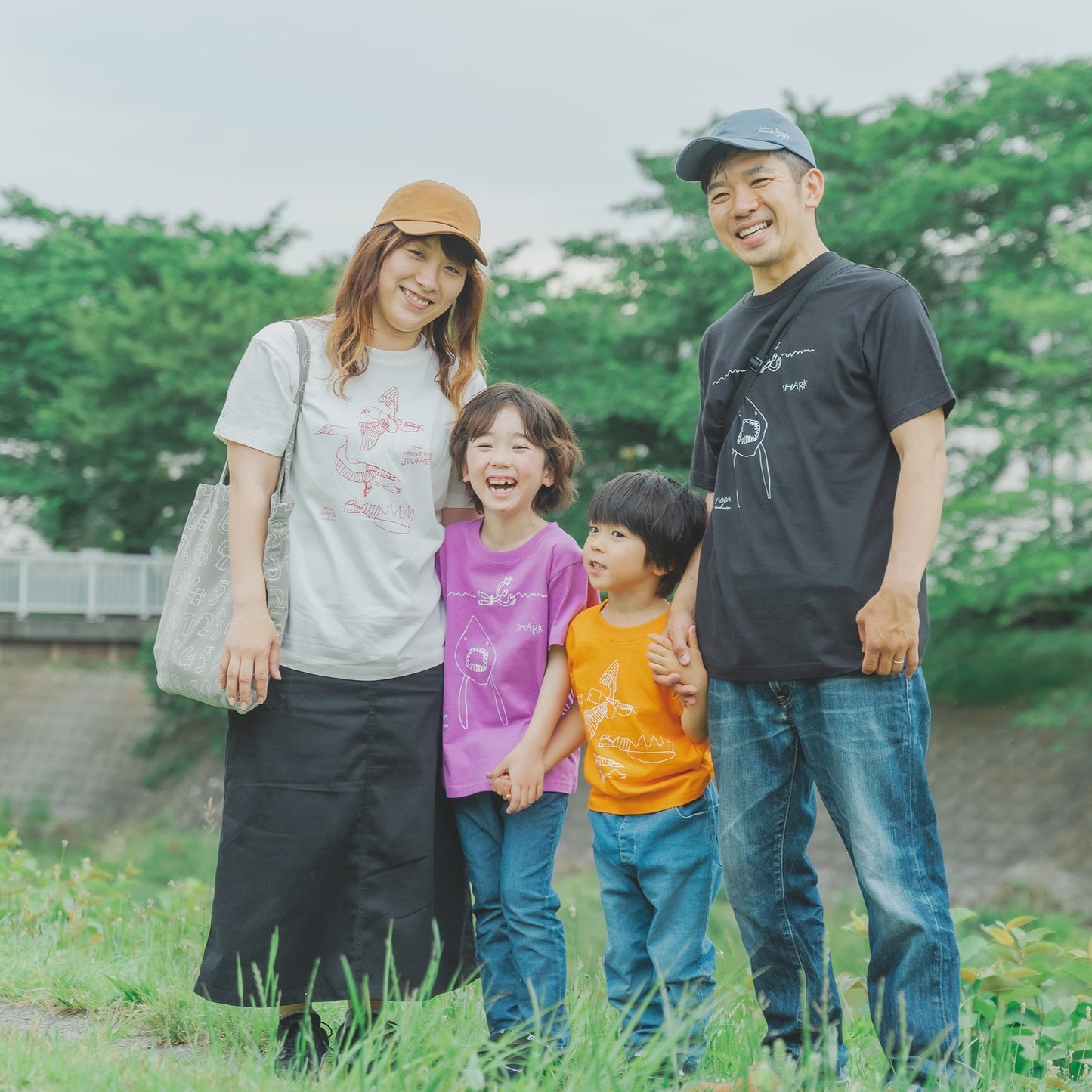 オーガニックTシャツ｜おとな（旅の仲間たち）