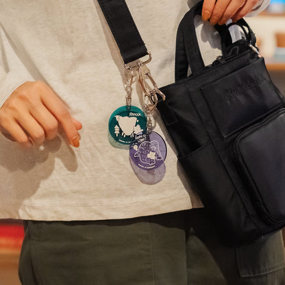 【新商品】アクリルキーホルダー（パープル）｜ゴリラ親分＆電球ボーイ