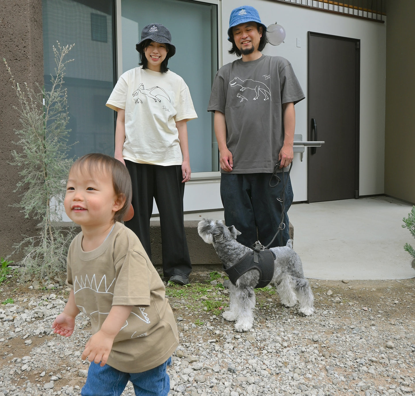 【新商品】デイリーこどもTシャツ（ステゴサウルス 110㎝/120㎝）｜恐竜シリーズ（2点以上購入で500円オフ対象）